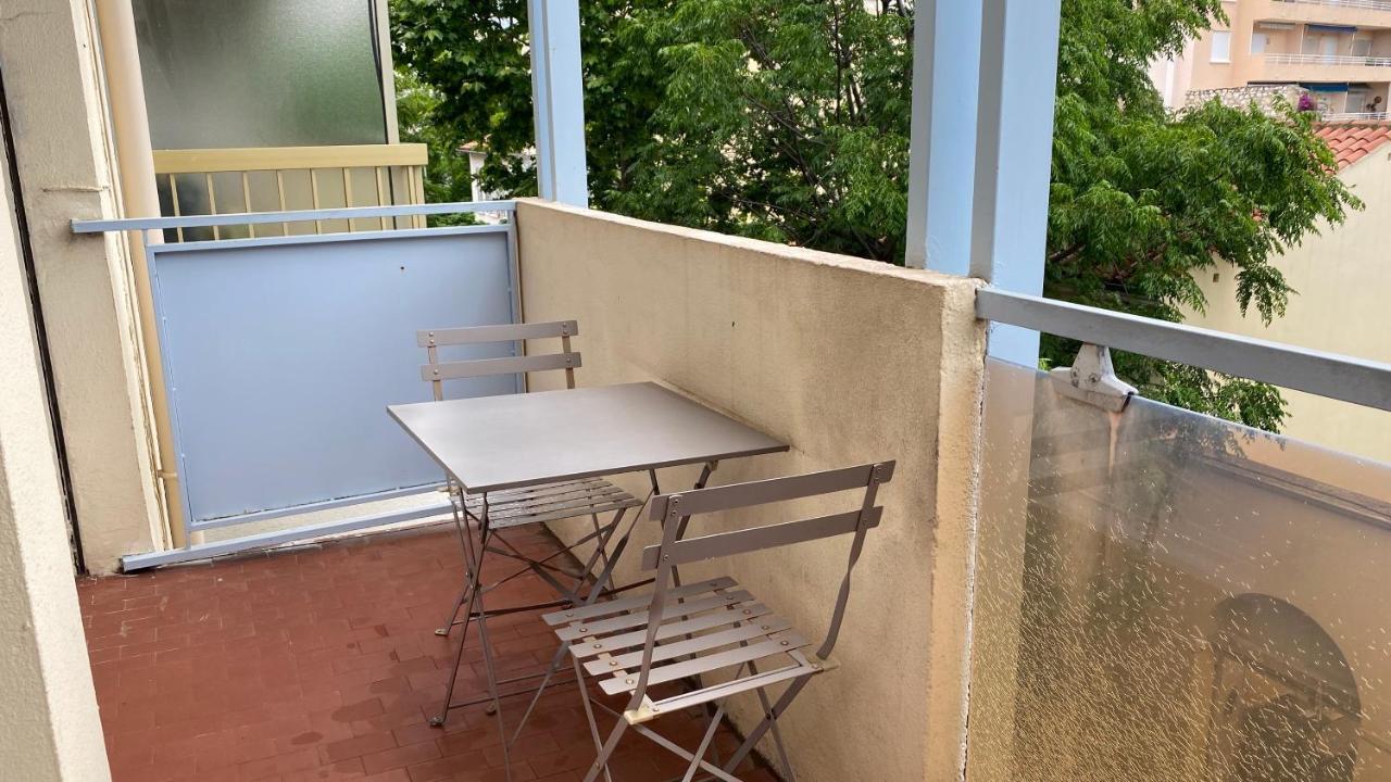 Goeland 3, Climatise, Wifi, Balcons Petite Vue Mer Laterale Au 3 Eme Etage Sans Ascenseur Toulon Exterior photo